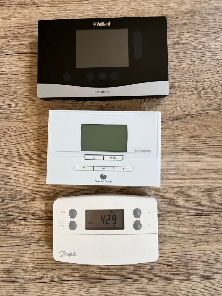 Thermostats filaires programmables, Enlèvement ou Envoi, Thermostat intelligent, Comme neuf