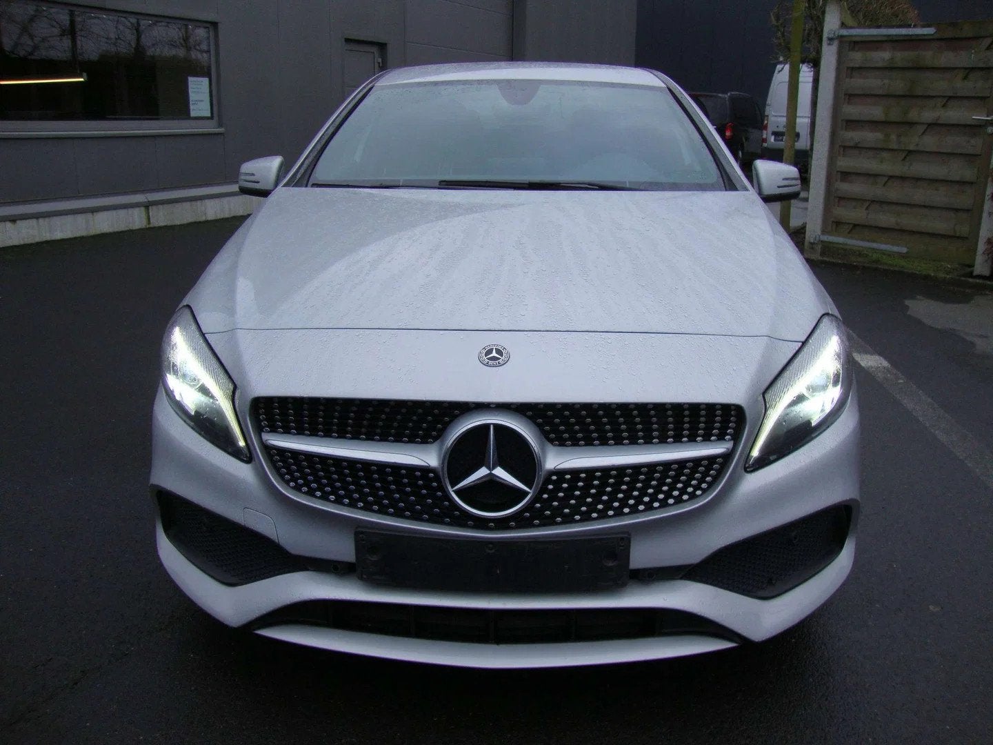 Mercedes-Benz A-CLASS 180 i aut, AMG, 2018, 51.000 km, leder, Autos, Achat, Cruise Control, Entreprise, Noir