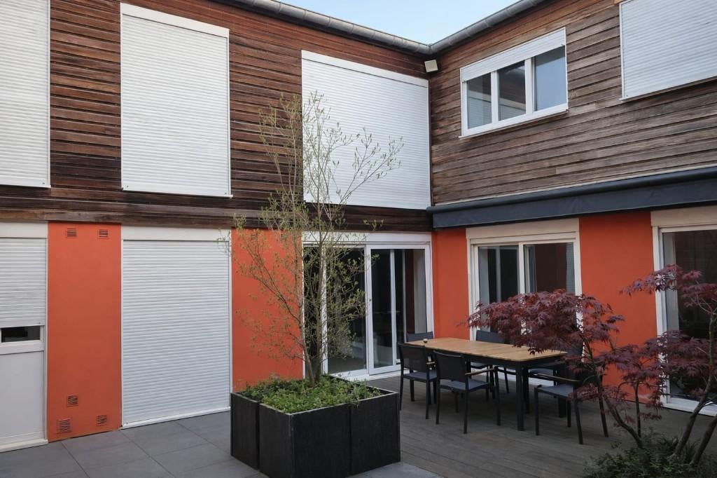 Huis van 150m² - 4 slaapkamers en tuin zonder inkijk, Immo, Buitenland, Frankrijk, Woonhuis, Stad