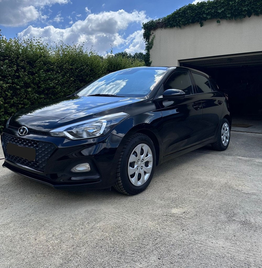 Hyundai i20 1.2 benzine 2018, Auto's, Voorwielaandrijving, Stof, Start-stop-systeem, Zwart