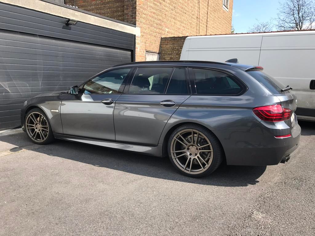 Bmw 525d touring M-Pack, Autos, Cuir, Argent ou Gris, Entretenue par le concessionnaire, Noir