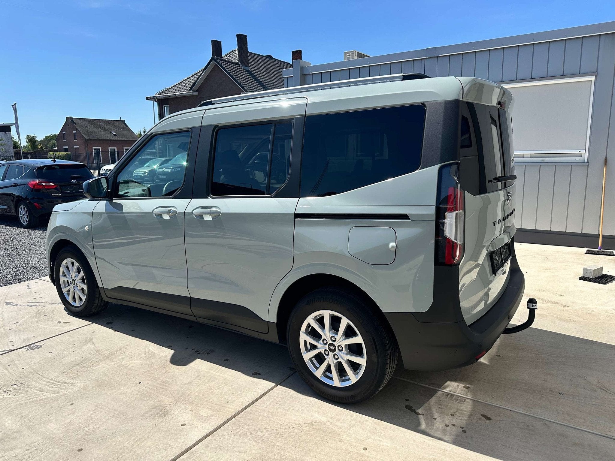 Ford Tourneo Courier Tourneo Courier 1.0 EcoBoost Titanium *, Autos, Argent ou Gris, Achat, 998 cm³, 5 portes
