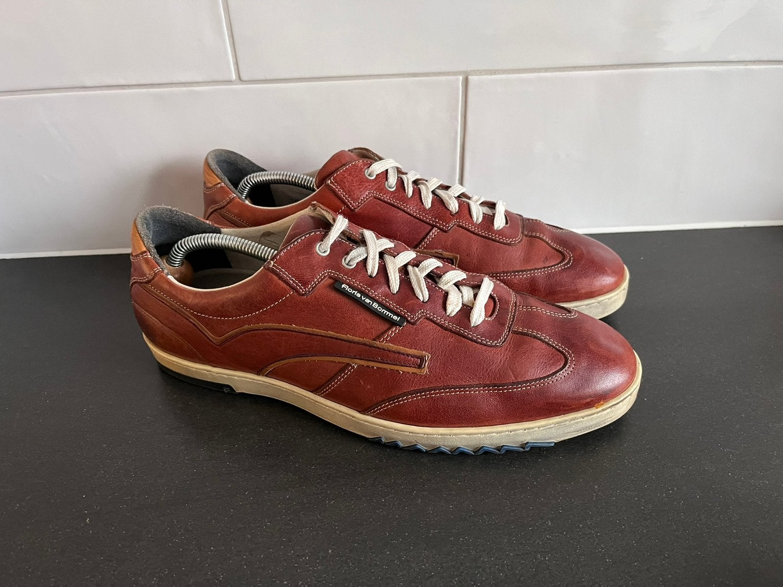 Floris van Bommel sneakers maat 9 / 43, Vêtements | Hommes, Enlèvement ou Envoi, Comme neuf, Brun, Baskets