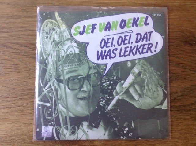 single sjef van oekel, 7 inch, Ophalen of Verzenden, Fotohoes, Nederlandstalig