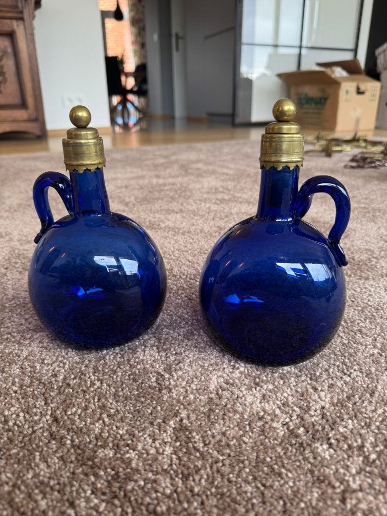 Jeu de 2 carafes en verre blue, Enlèvement