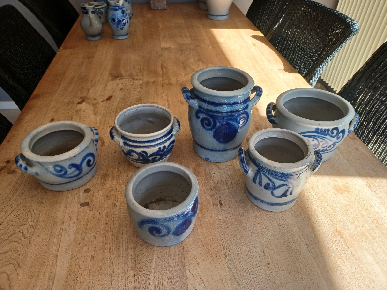 middelgrote Keulse potten, Ophalen