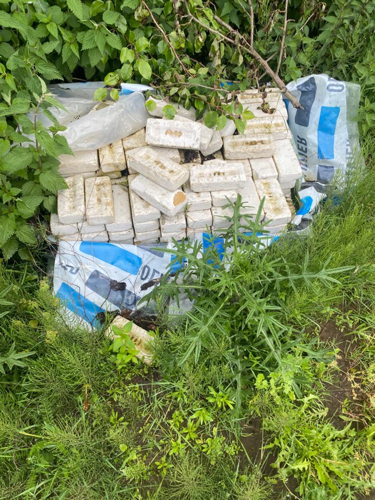 Gevelstenen, Doe-het-zelf en Bouw, Metselstenen, Ophalen, Zo goed als nieuw