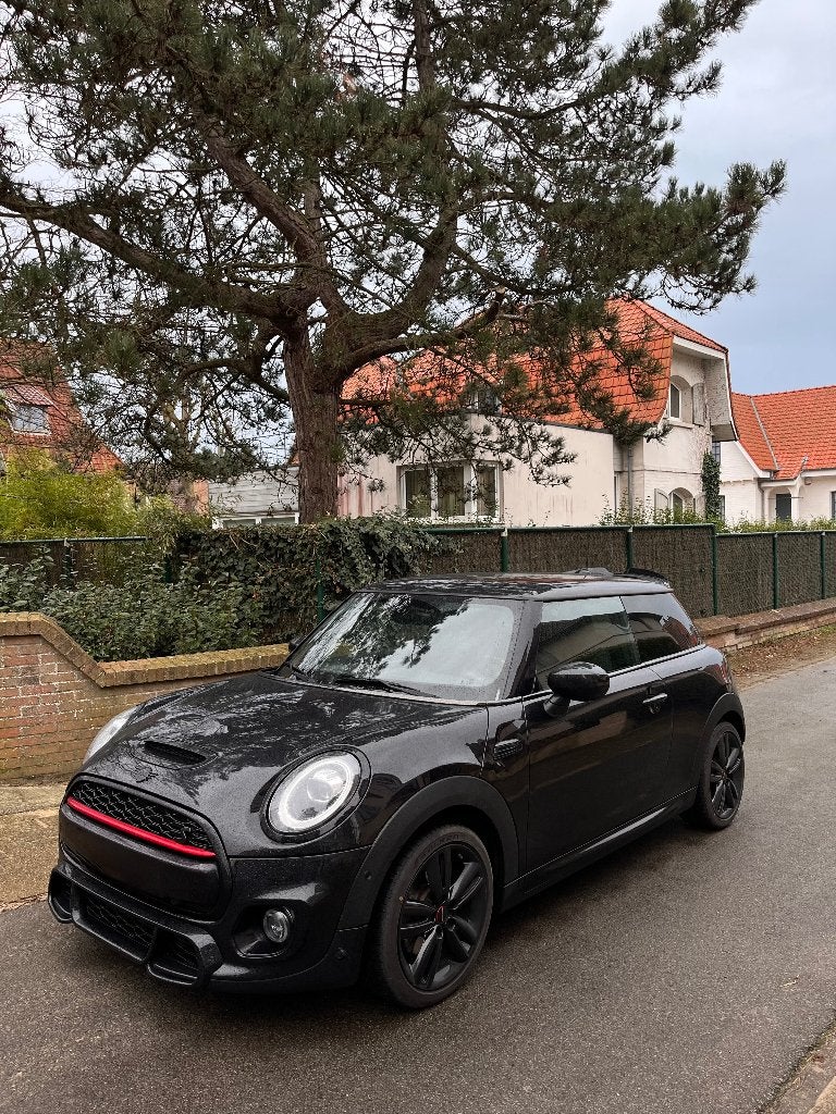 Mini Cooper S F56 LCI 2.0 192 pk - JCW Pack - Manueel, 4 zetels, Alcantara, Zwart, Handgeschakeld