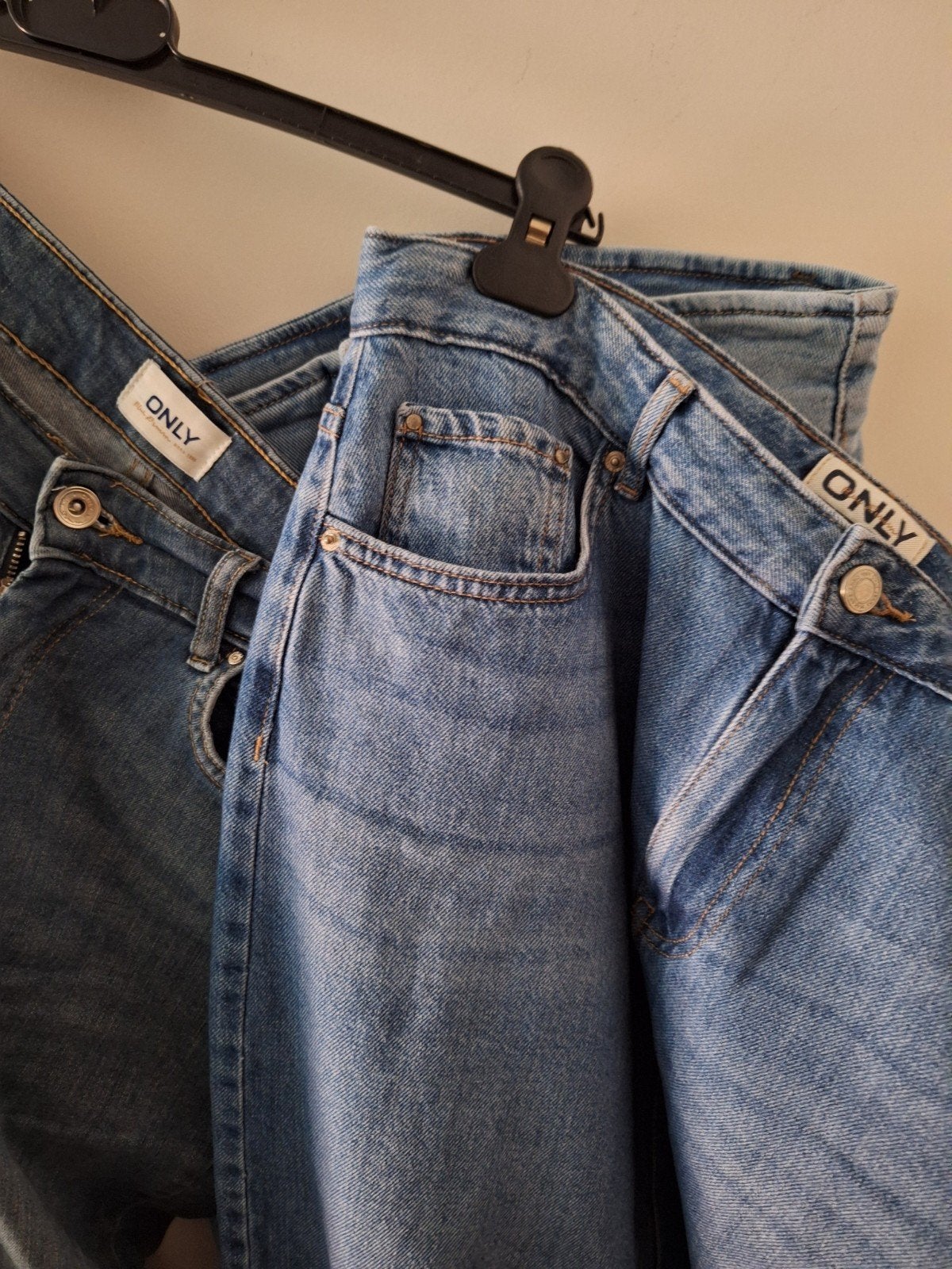 Koopje!! Jeansbroek en jeansrok zie omschrijving, Vêtements | Femmes, Jeans, Enlèvement ou Envoi