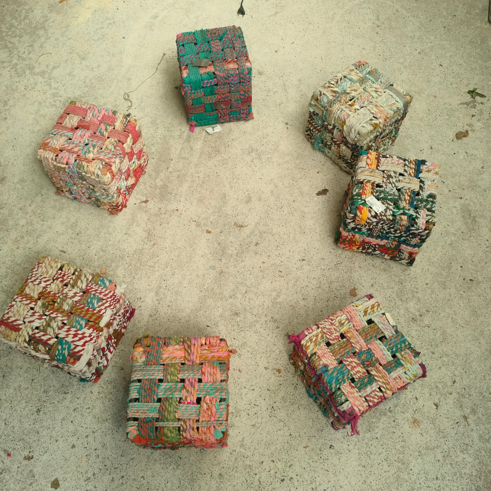 Set veelkleurige decoratieve krukken van 30 cm in geweven to, Ophalen, Gebruikt, Overige materialen