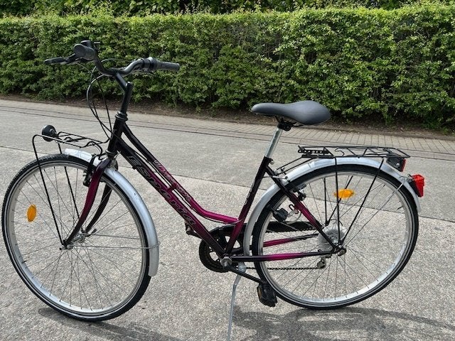 Vélo femme 28 pouces 5 vitesses ,parfait état- 65€, Vélos & Vélomoteurs, Enlèvement, Vitesses
