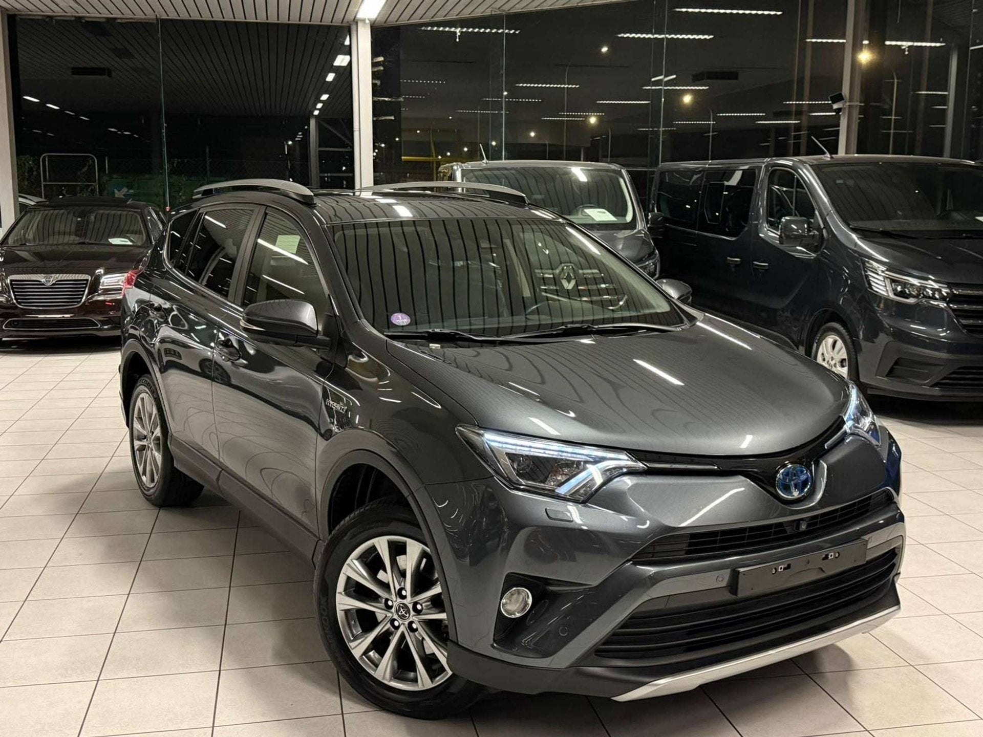 Toyota RAV4 2.5 Hybride/Essence 4x4 Automatique 114kW Euro 6, Autos, 118 g/km, Euro 6, Entreprise, 5 portes