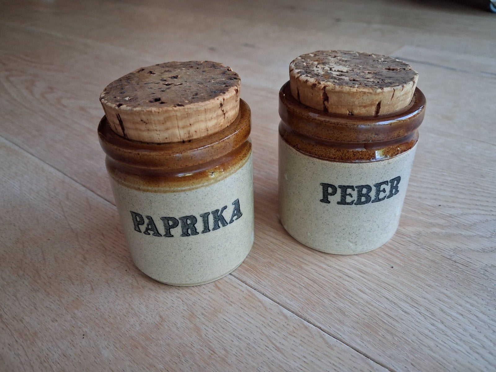 Pots à épices vintage Moira Pottery (céramique anglaise), Maison & Meubles, Enlèvement ou Envoi