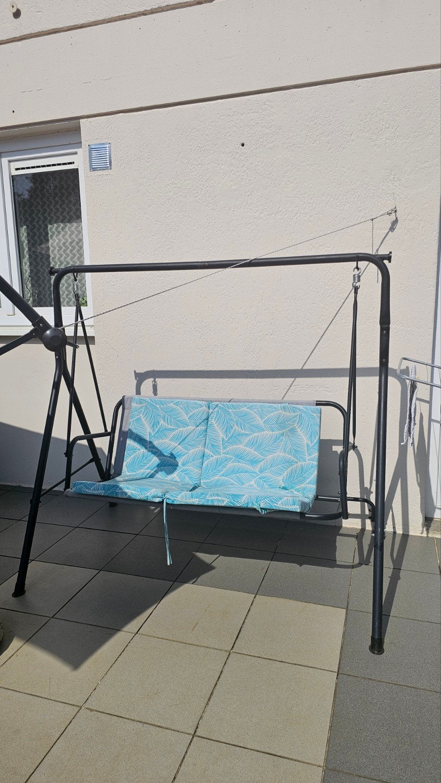 schommelbank voor de Tuin, Ophalen
