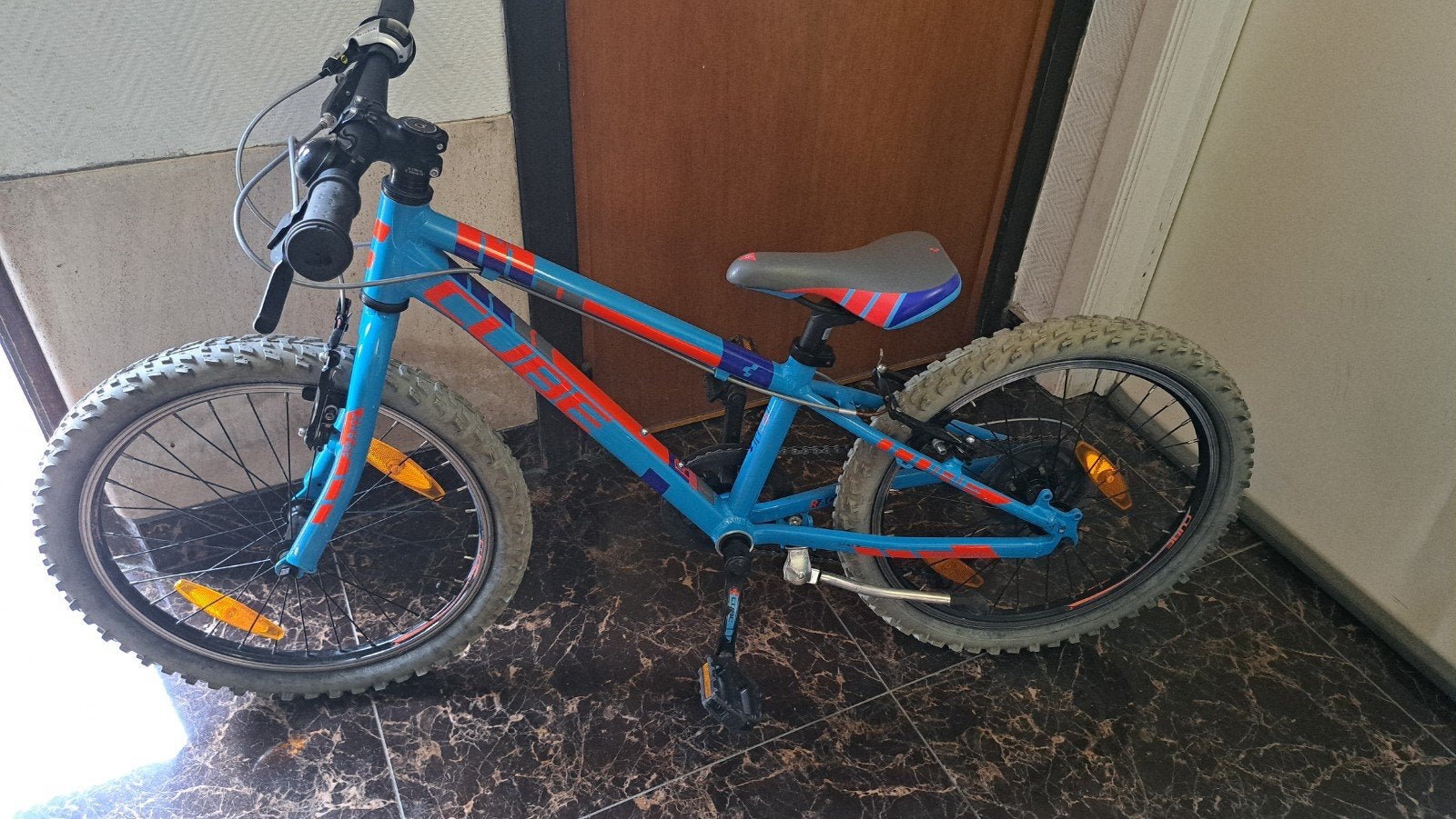 Cube modèle race 200 20 pouces vitesses en bon état général, Enlèvement, Utilisé