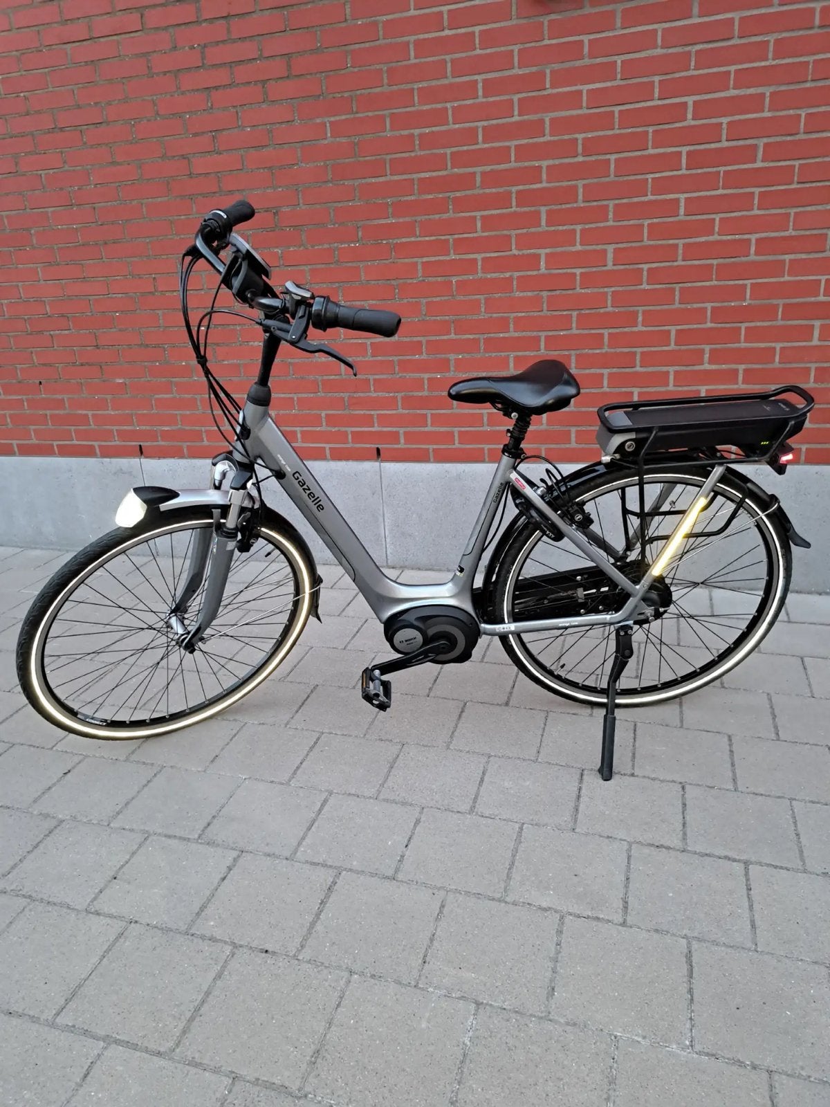Elektrische fiets gazelle 2jaar oud, Fietsen en Brommers, Elektrische fietsen, Zo goed als nieuw, Gazelle, Ophalen