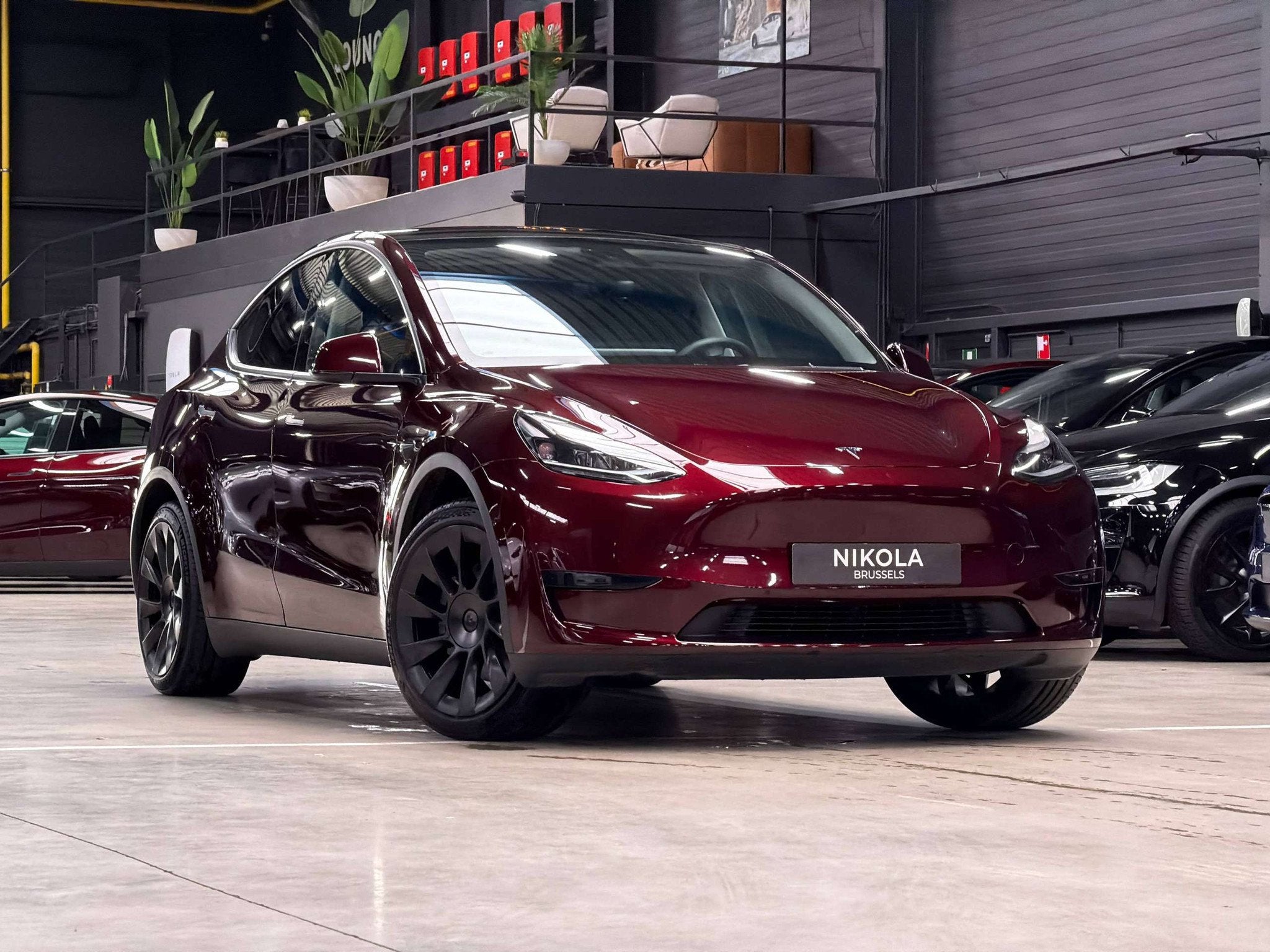 Tesla Model Y PREMIUM RWD - HARDWARE 4 - AUTOPILOT - 20 INCH, Autos, Rouge, 299 ch, Achat, Entreprise