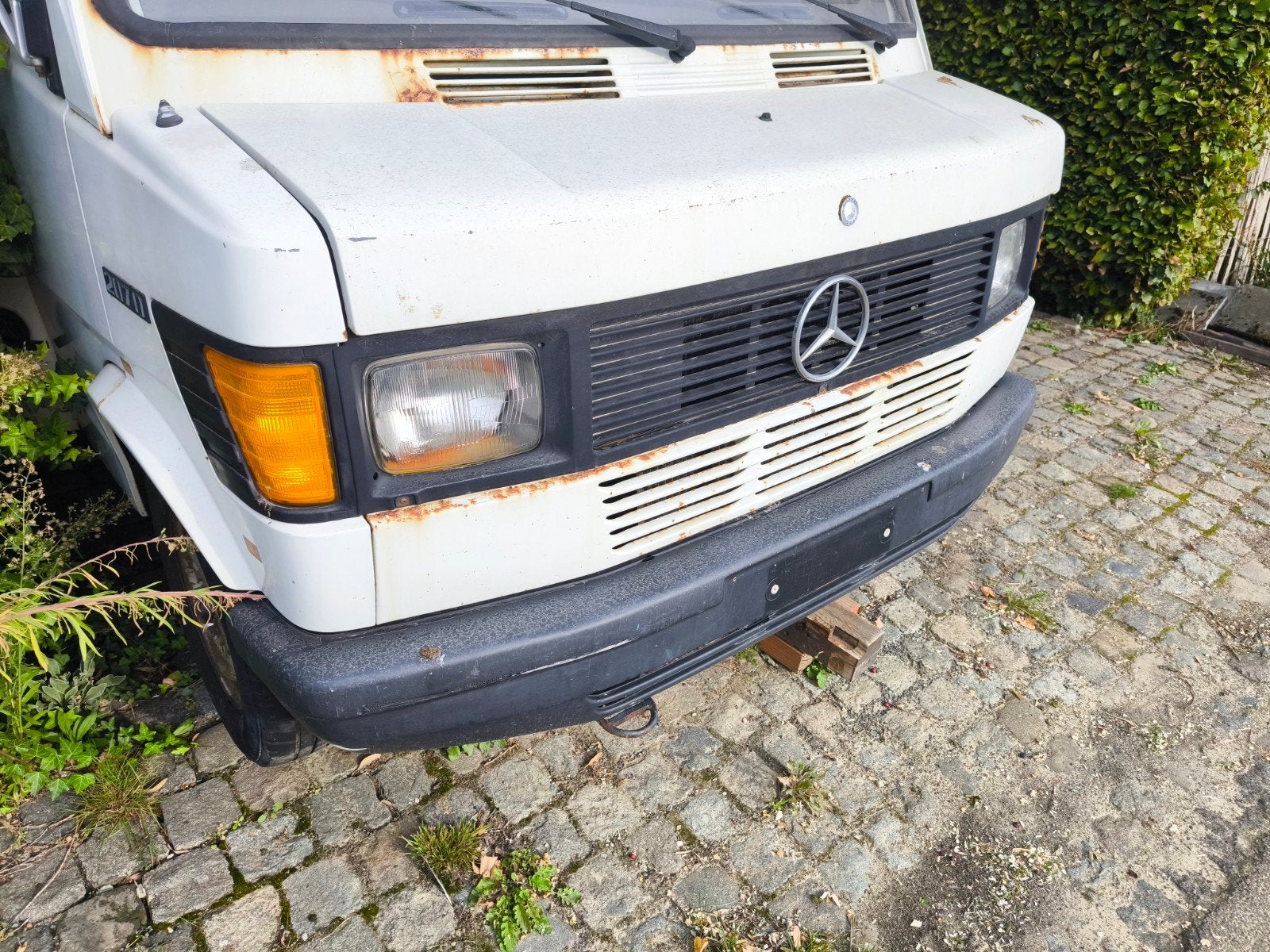 Mercedes 207D mobilhome (1982), Alkoof, Ringverwarming, Mercedes-Benz, Particulier
