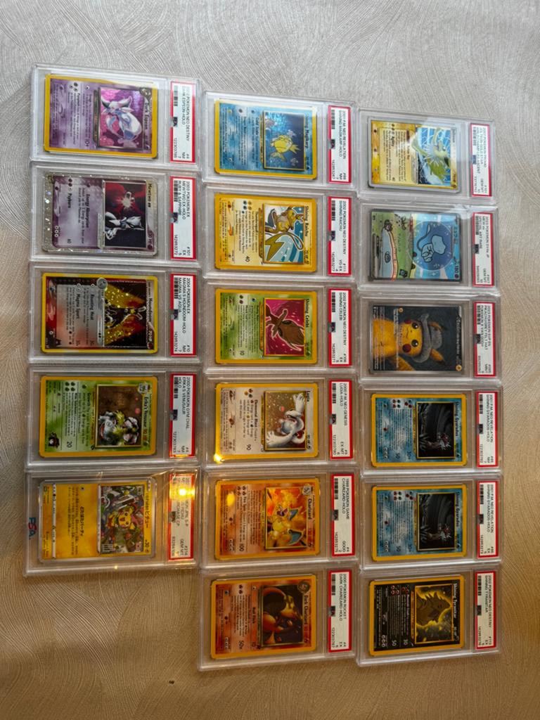 Pokemon collectie hele collectie mag weg, Ophalen, Zo goed als nieuw