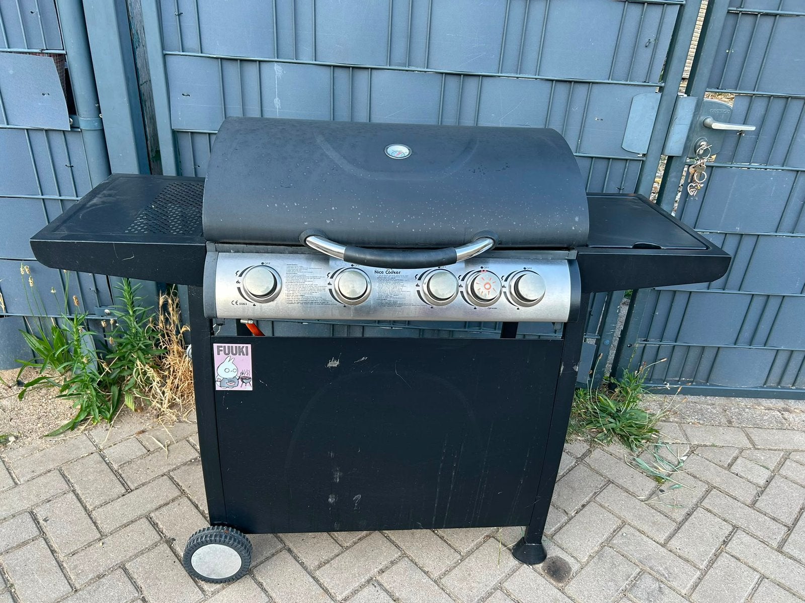 Te Koop Nette Gas BBQ Aparat., Tuin en Terras, Gasbarbecues, Ophalen of Verzenden, Zo goed als nieuw