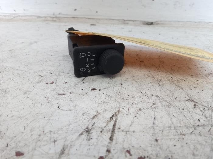 Schakelaar Koplamp Ihv van een Nissan Almera Tino, Auto-onderdelen, Gebruikt, -, -, -