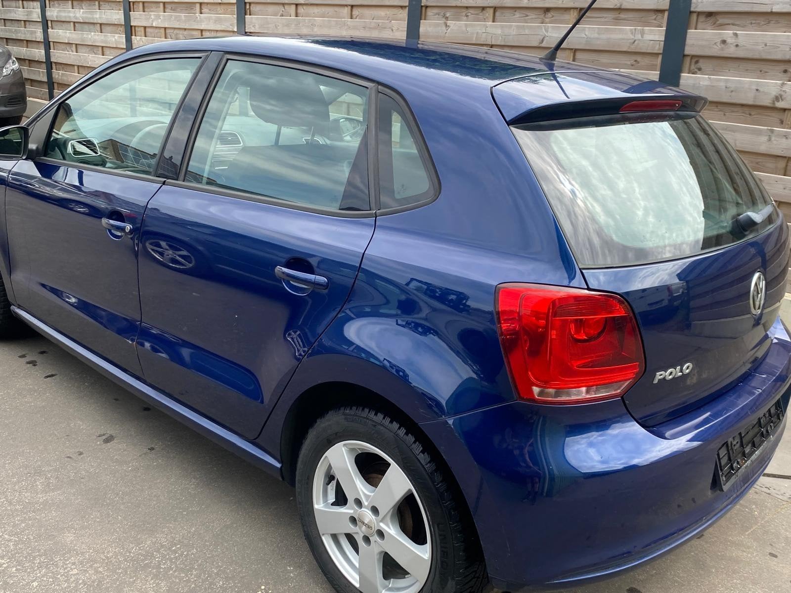 vw polo 1.2 Benzine Gekeurd voor verkoop. 2011, Euro 5, Stof, Zwart, Blauw