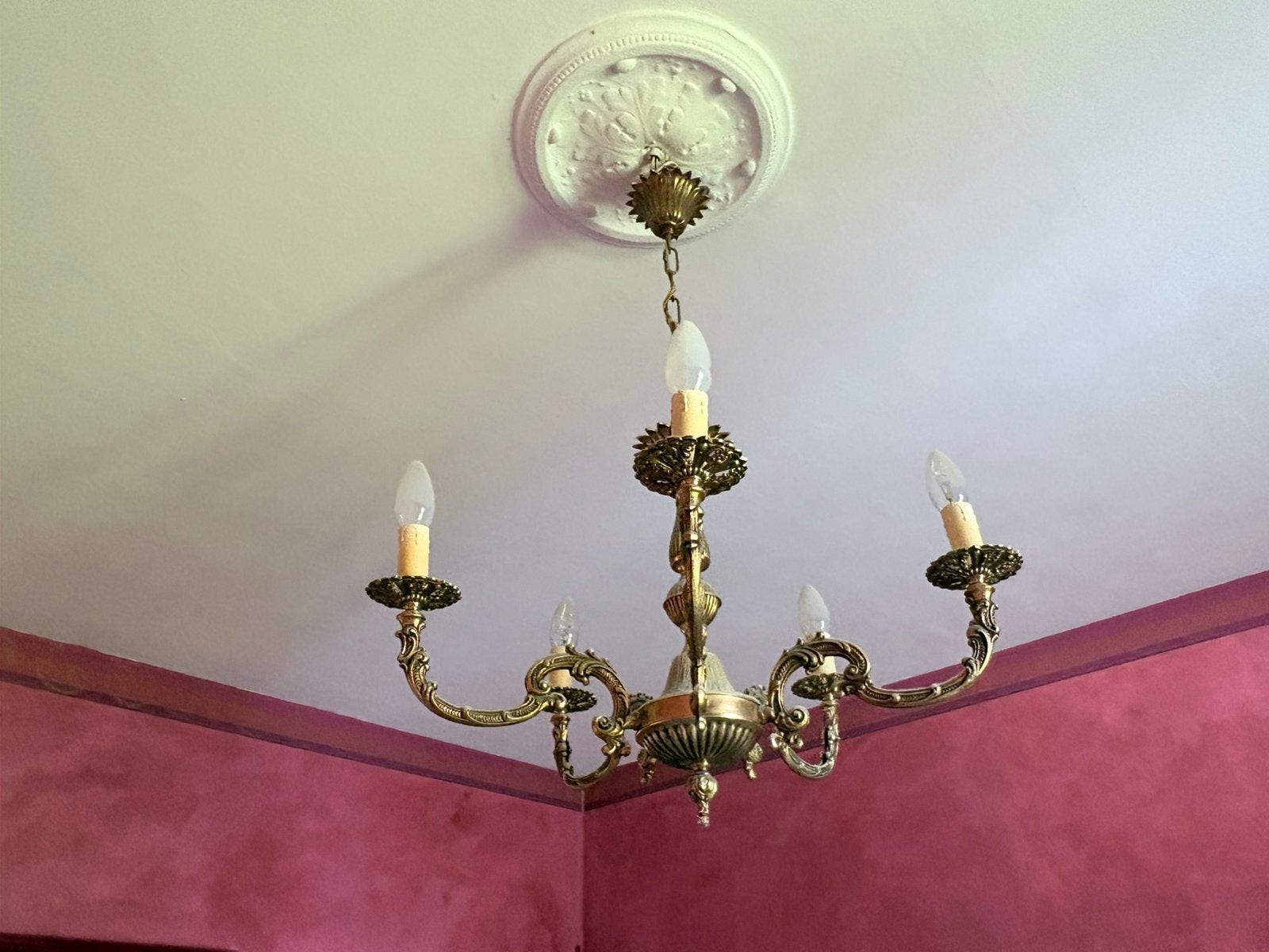 Luminaire elegant en fer dore pour plafonnier, Maison & Meubles, Lampes | Lustres, Enlèvement, Comme neuf