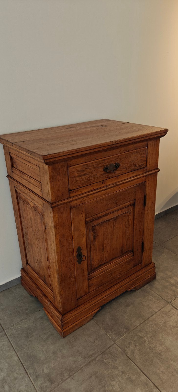 Meuble avec une porte et un tiroir, 1 ou 2 tiroirs, Enlèvement, Utilisé, Chêne