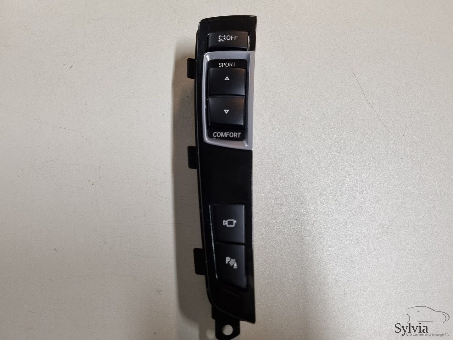 Dynamic onderstel / Camera support / PDC schakelaar / BMW 5, -, Utilisé, -, -