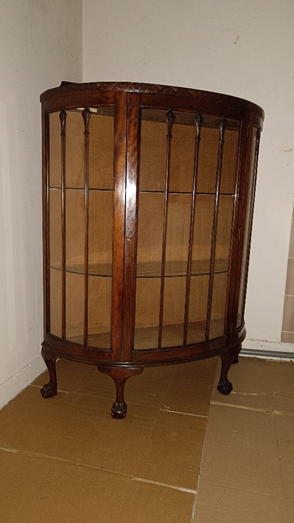Art deco vitrine kast, Ophalen