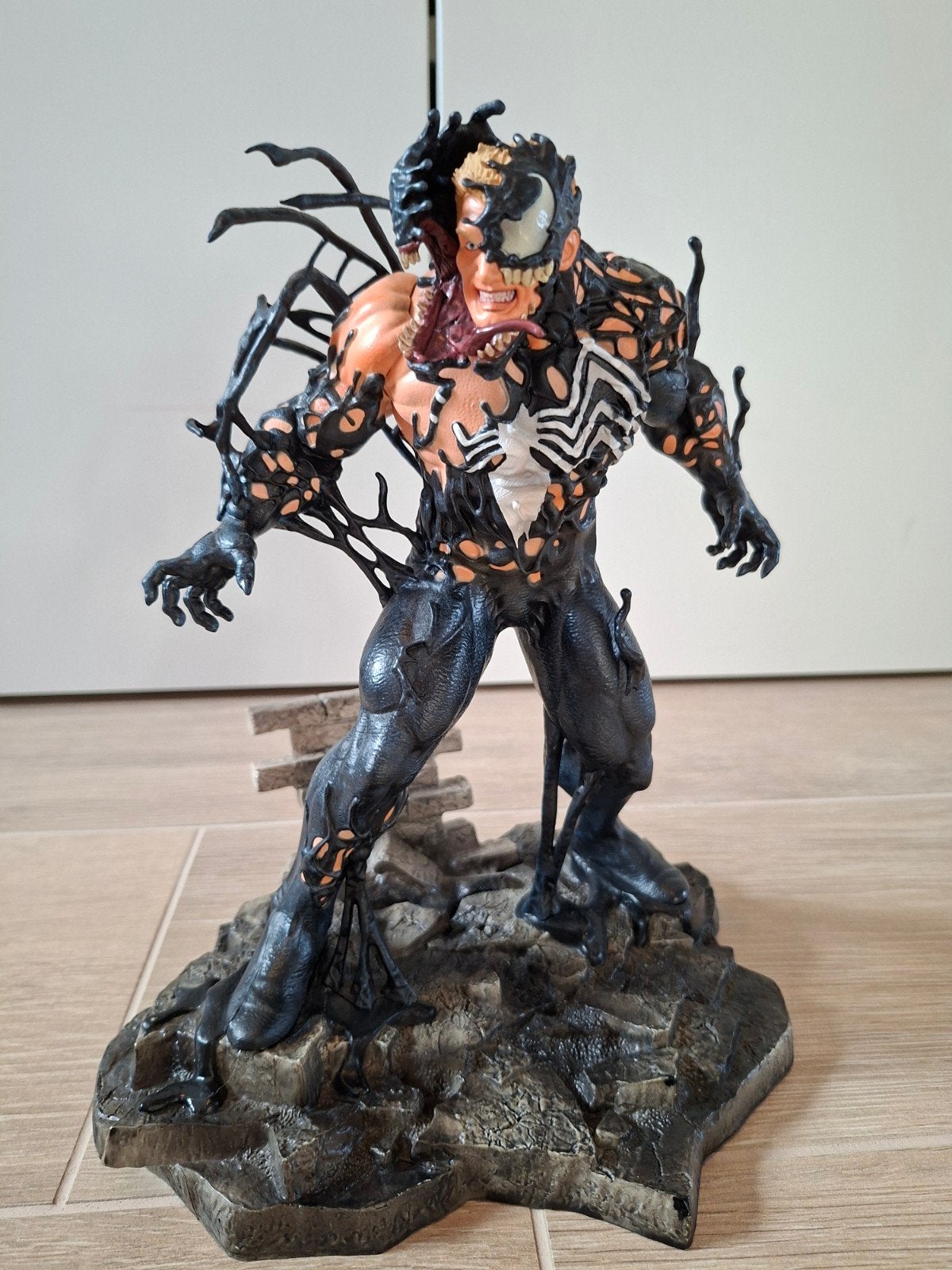 Marvel Gallery Venom (Eddie Brock) Statue - Diamond Select T, Enlèvement, Comme neuf