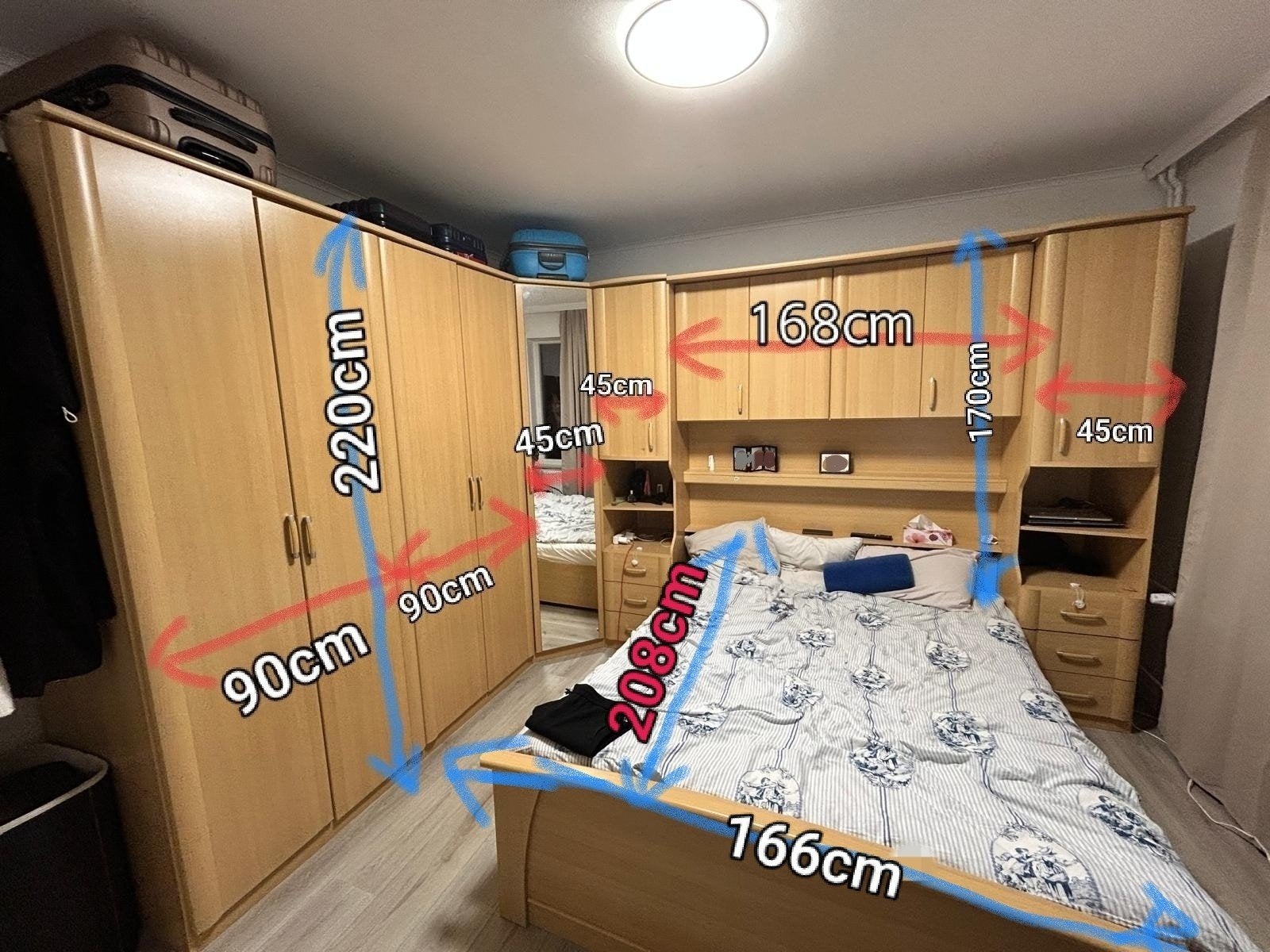 Complete slaapkamer set – bed + grote kleerkast + nachtkast, Huis en Inrichting, Ophalen, Zo goed als nieuw, Tweepersoons