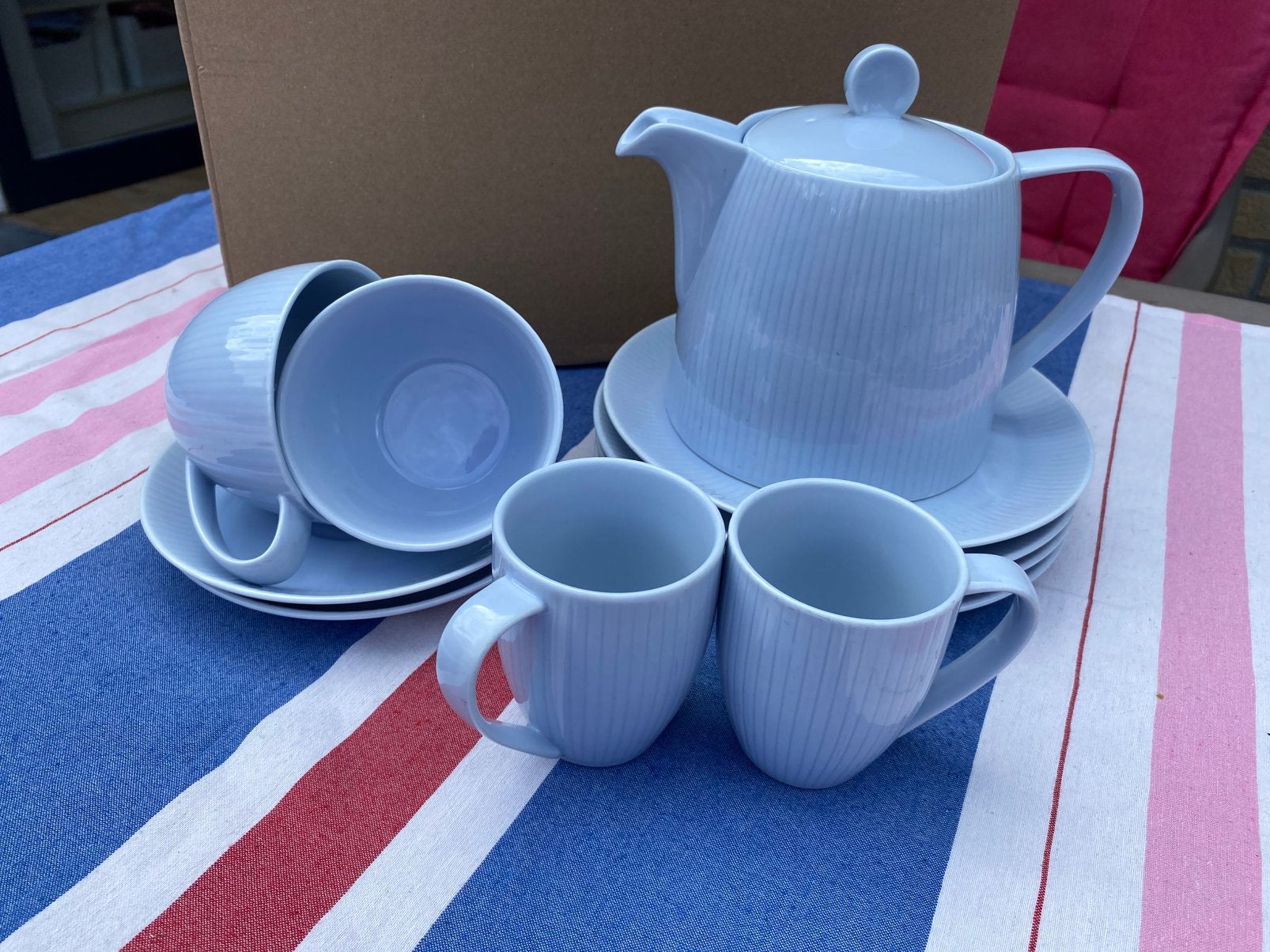 Lichtblauw servies - wereldwinkel, Huis en Inrichting, Keuken | Servies, Ophalen of Verzenden, Gebruikt, Kan