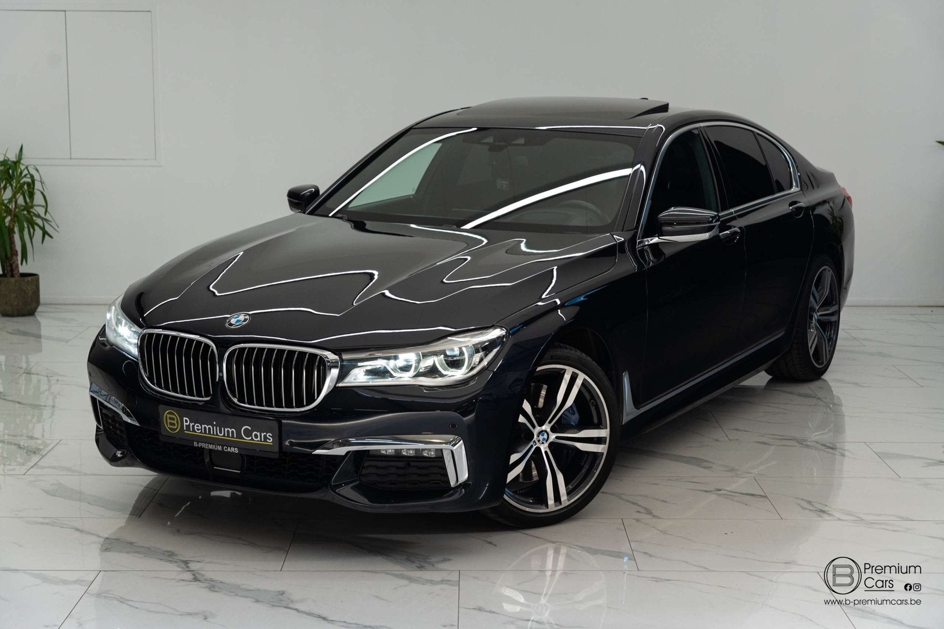 BMW 740 d M-pack Individual! FULL OPTIONS! Carbon core!, Automaat, Gebruikt, Euro 6, 2993 cc