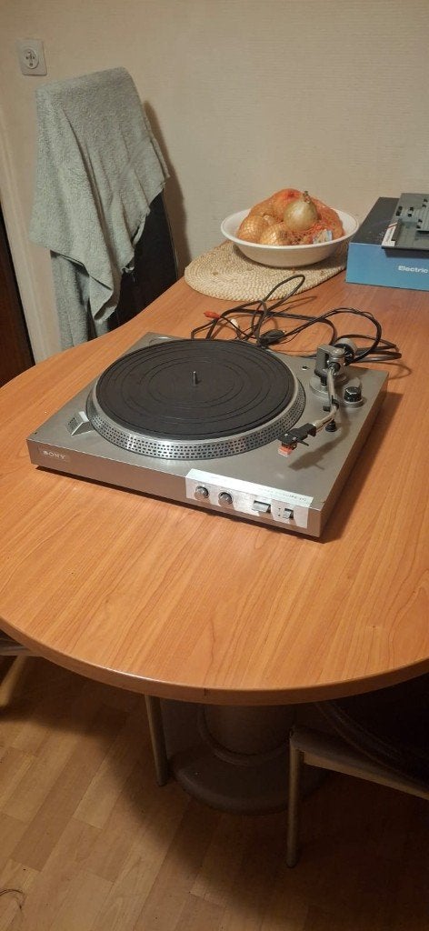 Sony PS - 212 Turntable, TV, Hi-fi & Vidéo, Tourne-disques, Tourne-disque, Enlèvement ou Envoi, Comme neuf, Sony