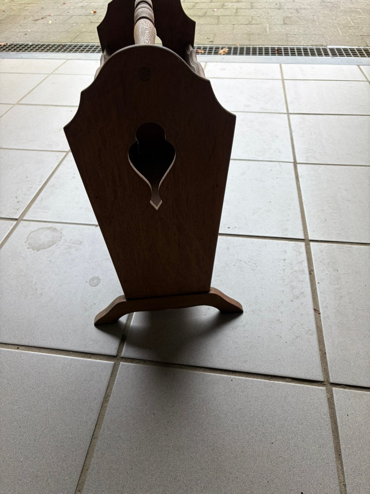 Krantenhouder, Huis en Inrichting, Ophalen, Zo goed als nieuw, Hout