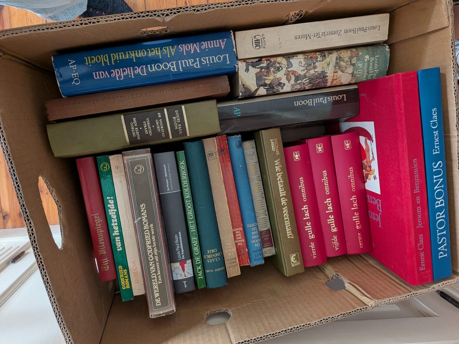 24 bananendozen met boeken, Ophalen, Gelezen