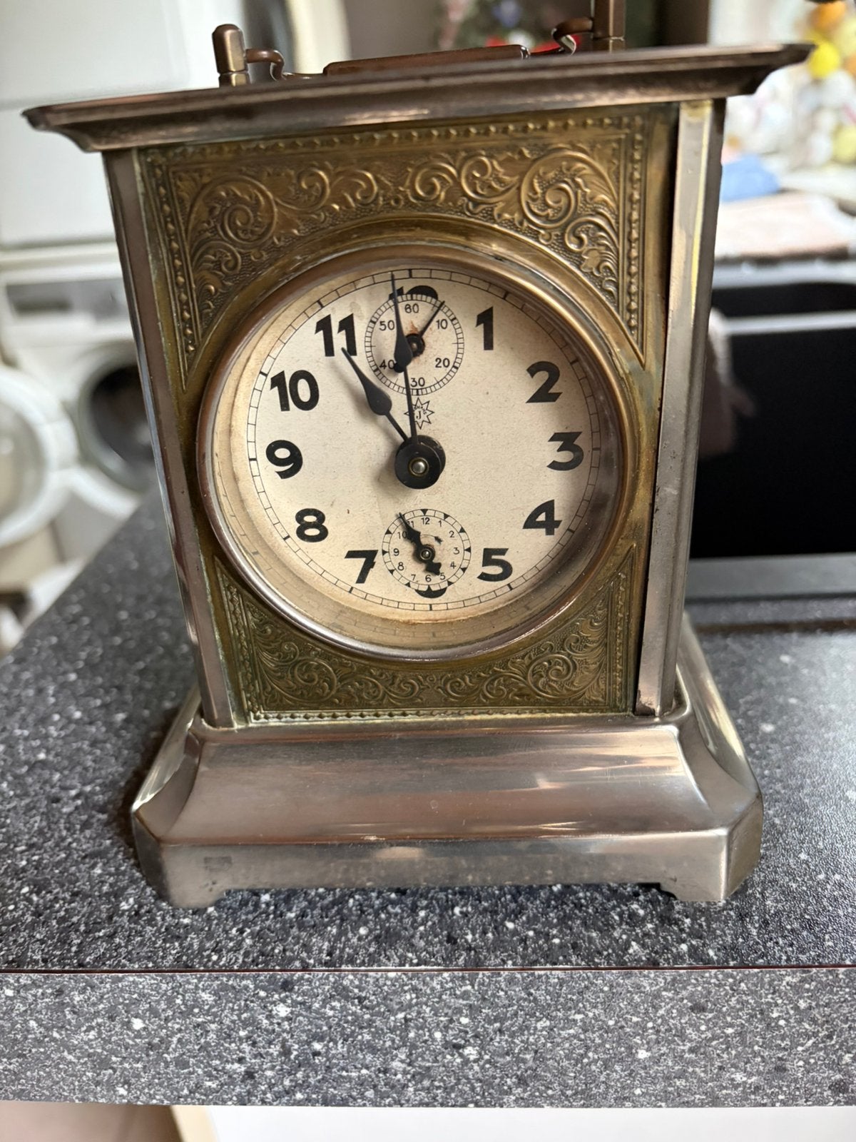 Horloge ancienne + clé, Enlèvement