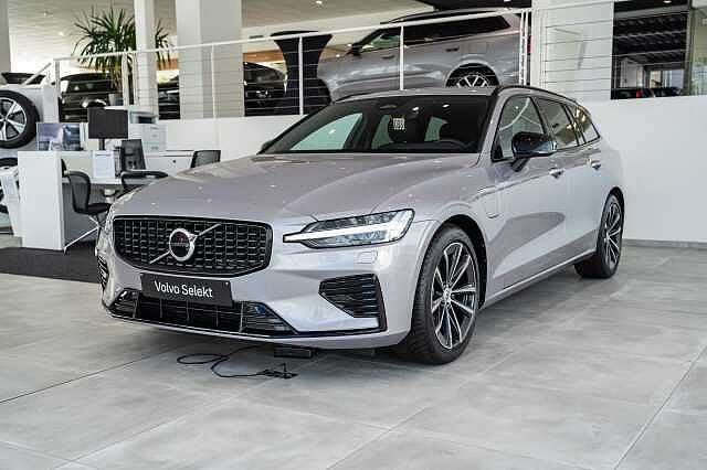 Volvo V60 Plus, T6 AWD Hybride rechargeable, Auto's, Automaat, Euro 6, Start-stop-systeem, 1969 cc