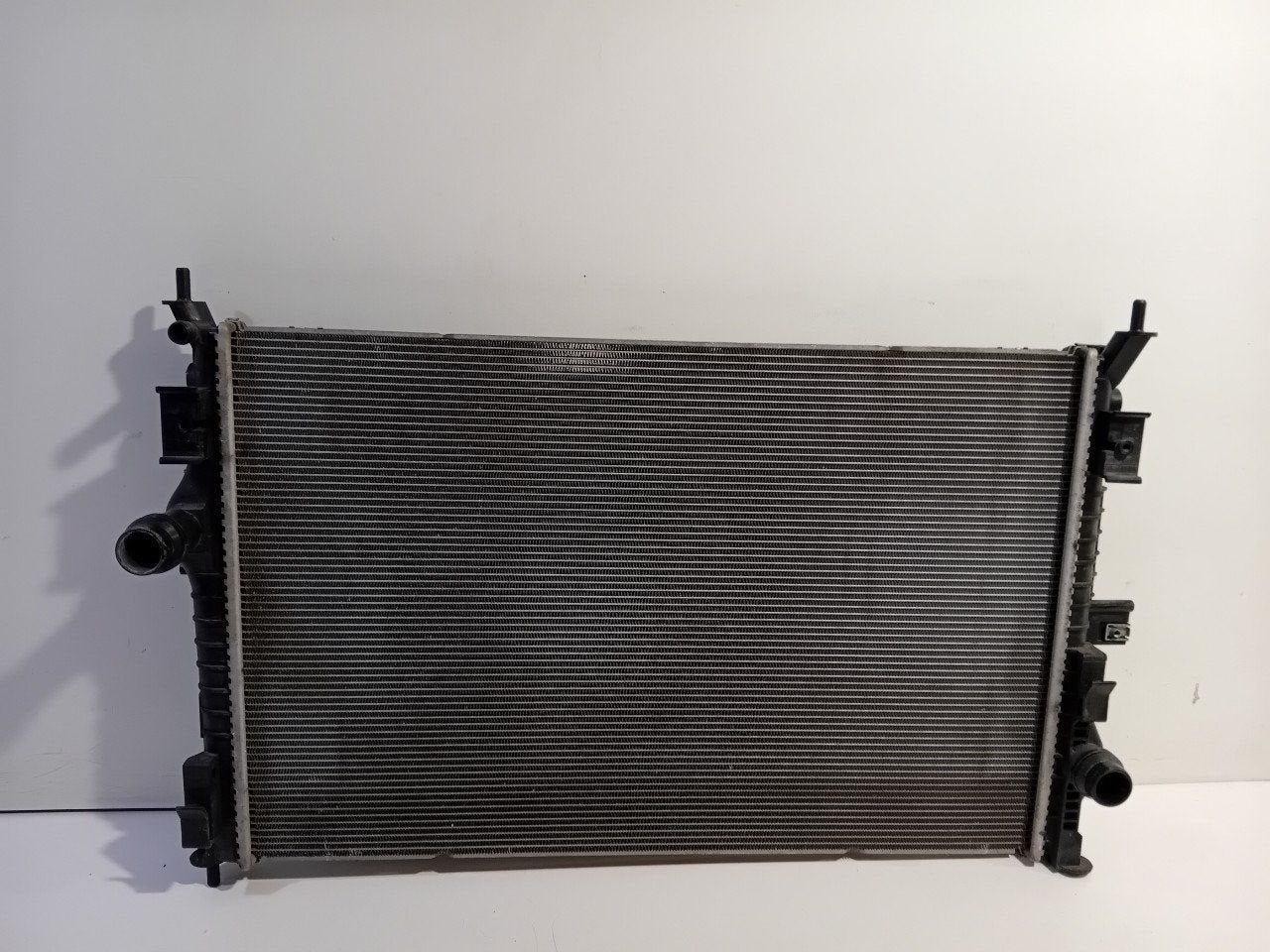Radiateur Opel Vivaro, Onderdelen@venauto.nl, Van der Ven Autorecycling B.V., Ettenseweg 76, 4706 PB Roosendaal, The Netherlands