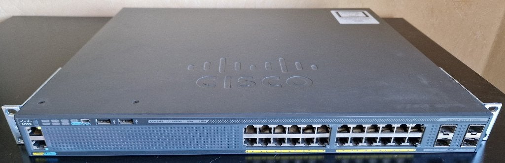 WS-C2960X-24PS-L, Cisco Catalyst 2960-X Switch, 24xPoE+, Computers en Software, Netwerk switches, Ophalen, Gebruikt