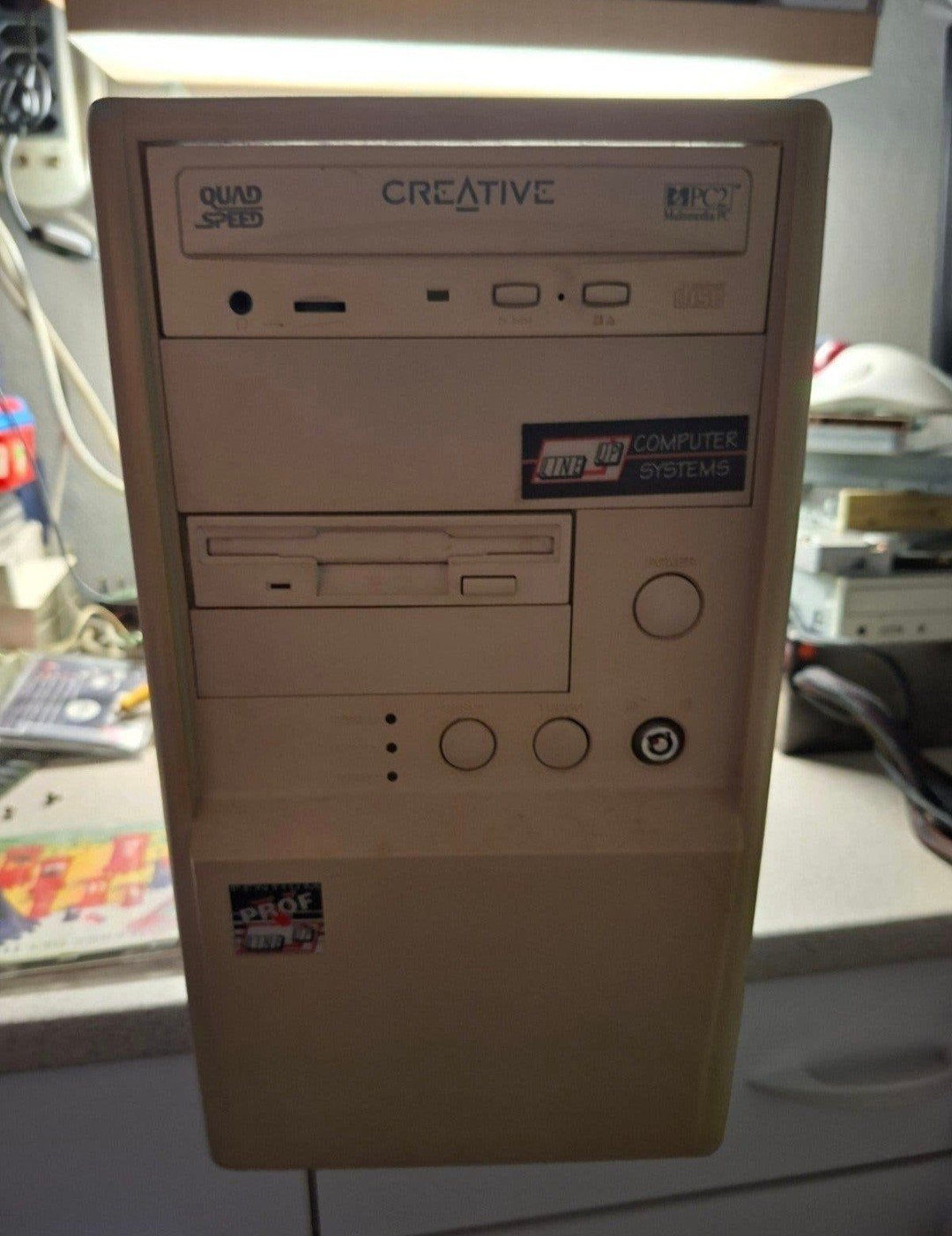 Te koop oude toren P1 100MHz
16 mb hardeschijfgeheugen 630 m, Computers en Software, Ophalen