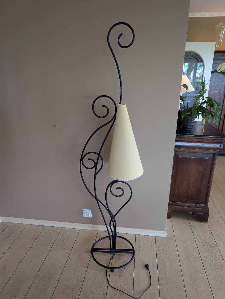 Prachtige landelijke stijl staande lamp, Enlèvement