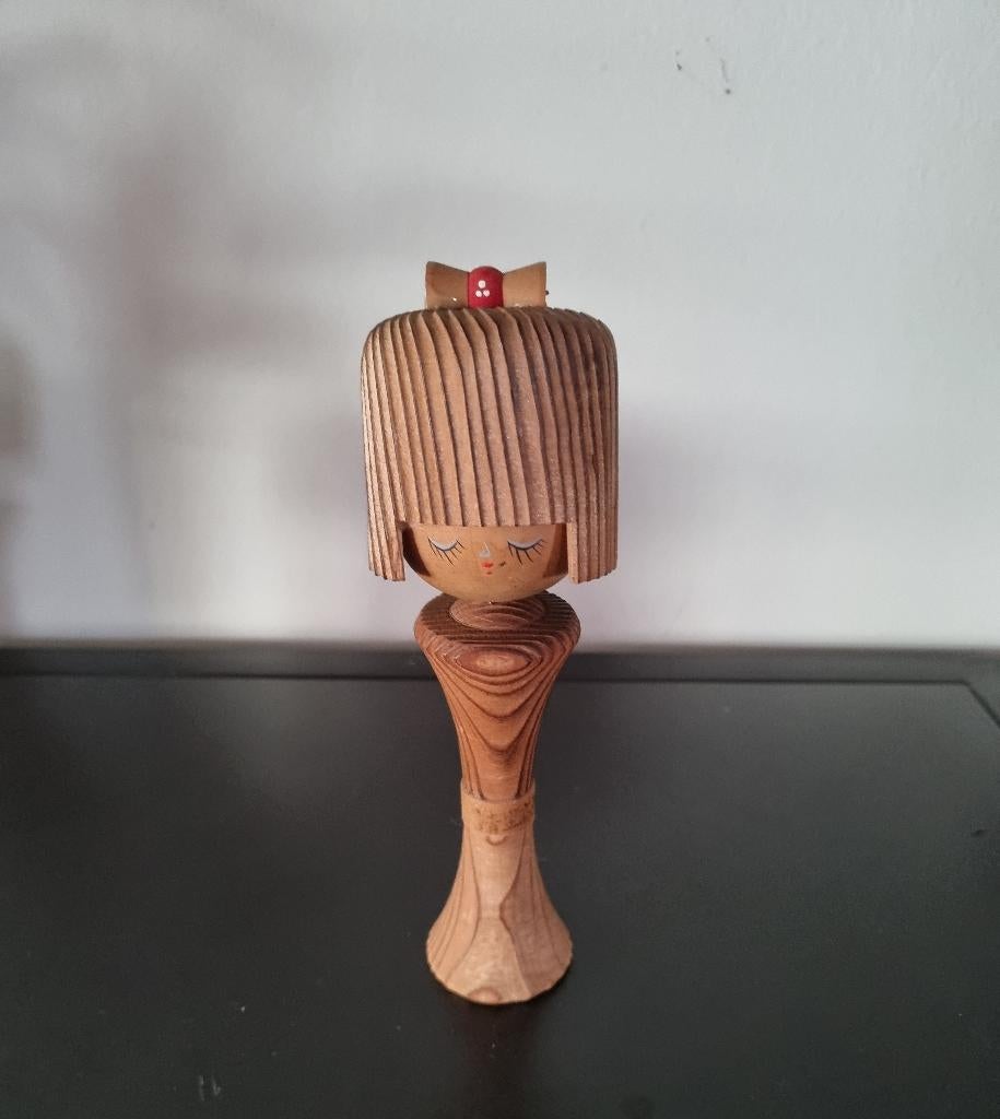 Kokeshi séparés, Envoi