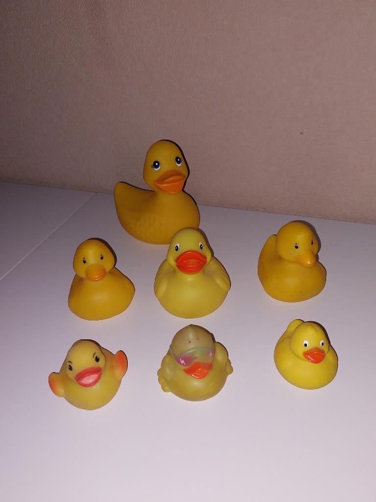 Set van 10 leuke badeendjes, Kinderen en Baby's, Speelgoed | Badspeelgoed, Gebruikt, Ophalen