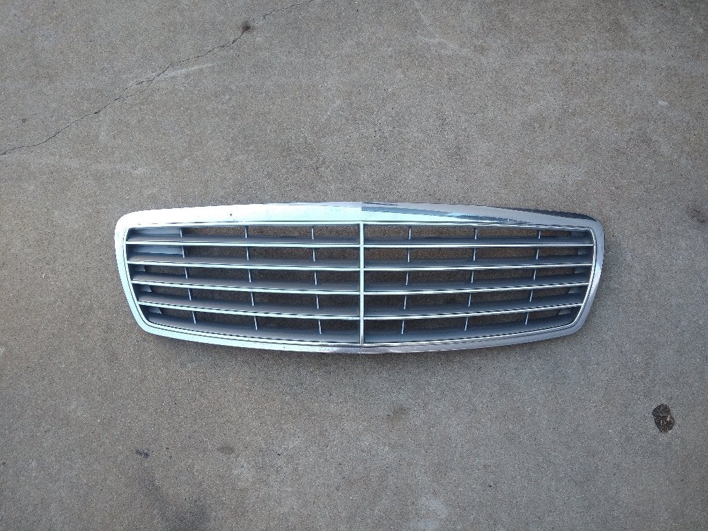 Grille de calandre Elegance pour Mercedes Classe E W211 S211, Enlèvement, Utilisé, Avant, Mercedes-Benz
