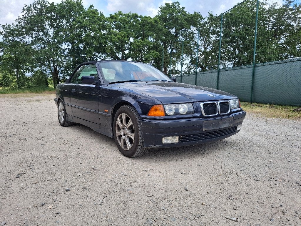BMW Cabrio E36 318i, Auto's, BMW, Euro 2, 4 zetels, Zwart, Cabriolet