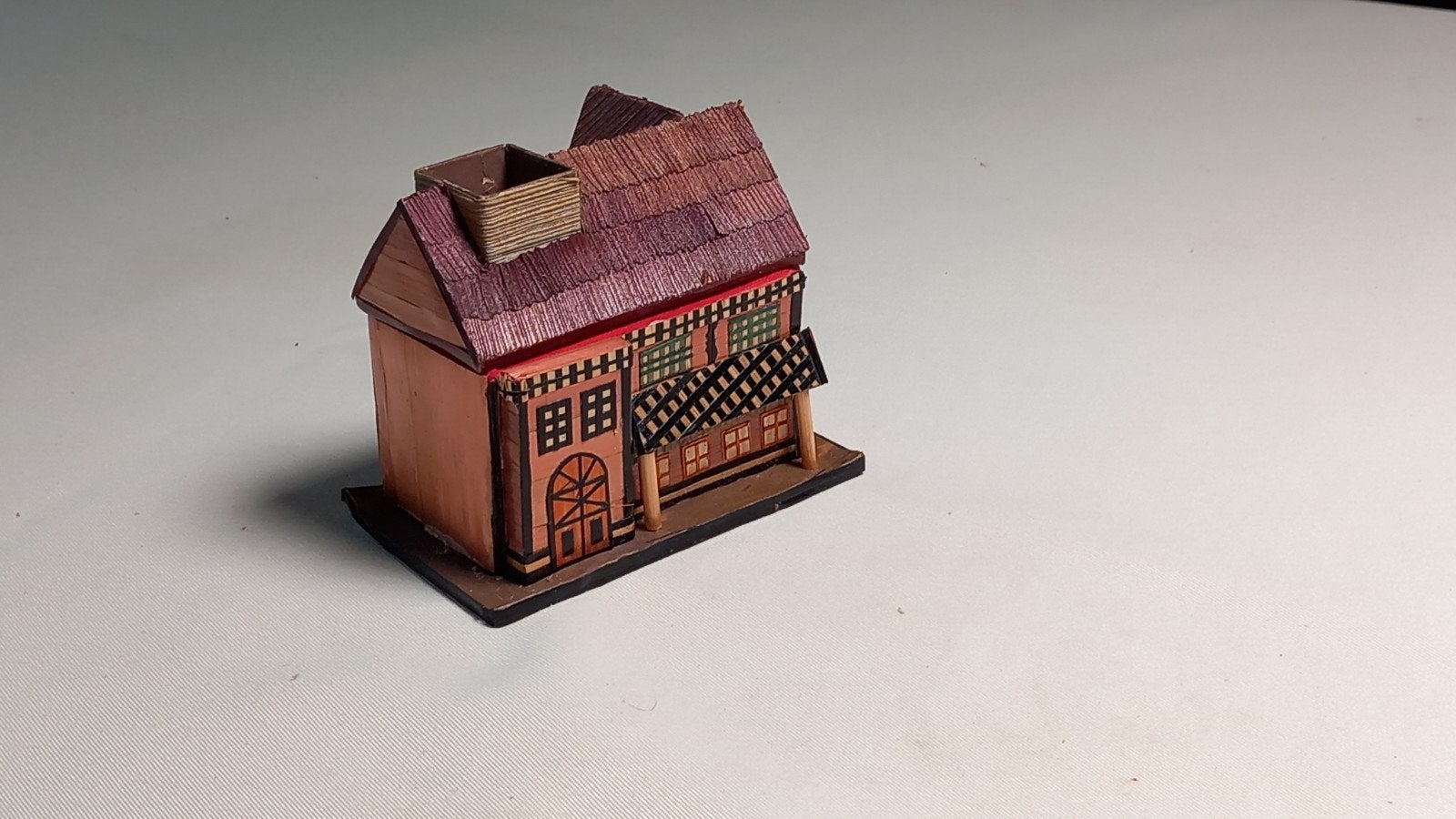 klein aziatisch huis, Ophalen, Gebruikt
