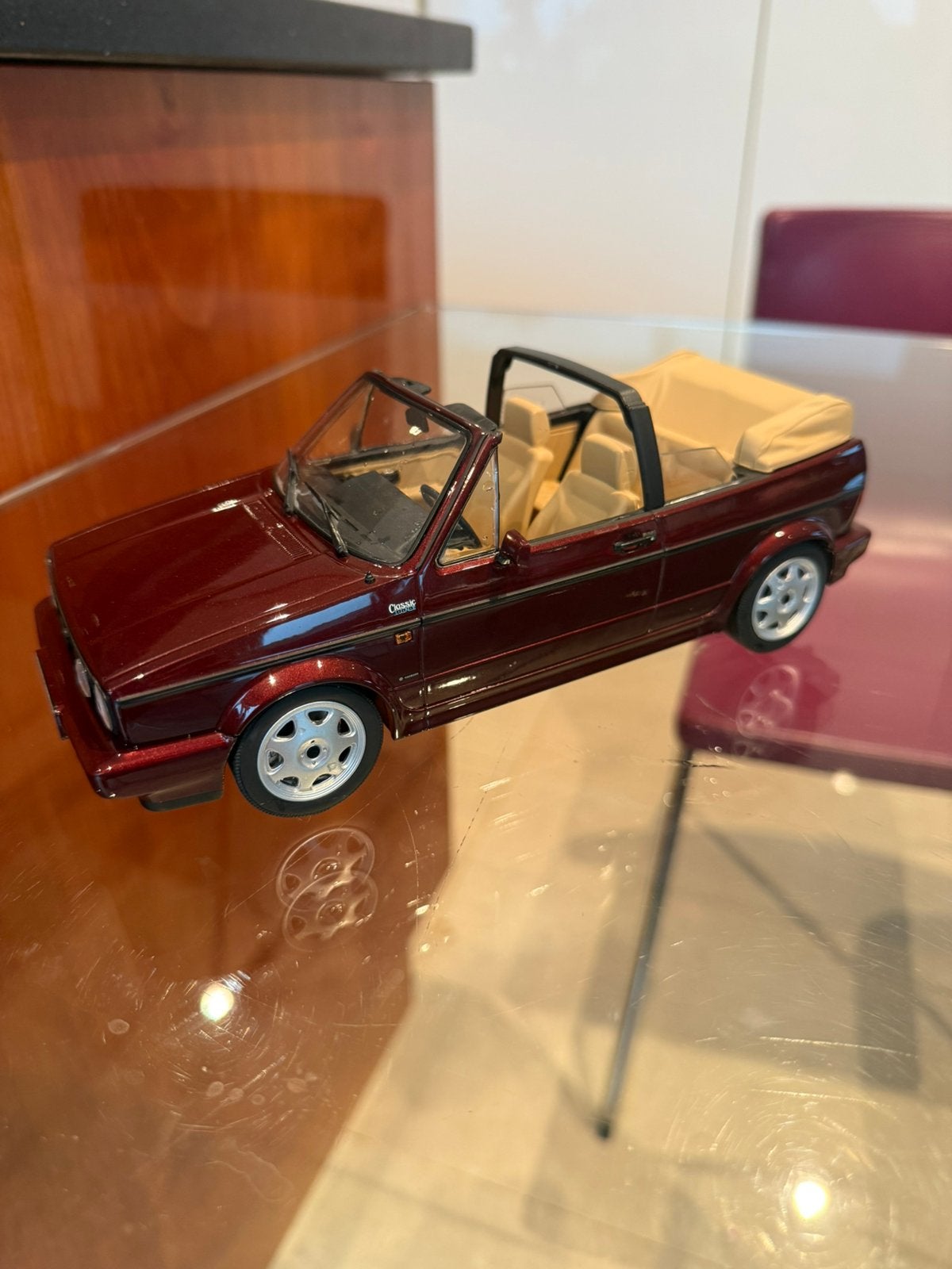 Volkswagen Golf 1 Cabriolet mk1classic line 1:18 Norev, Enlèvement ou Envoi, Comme neuf, Norev