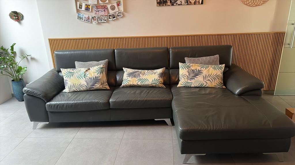 Fauteuil en similicuir avec coussins, Enlèvement, Utilisé, Quatre personnes ou plus, Banc d'angle